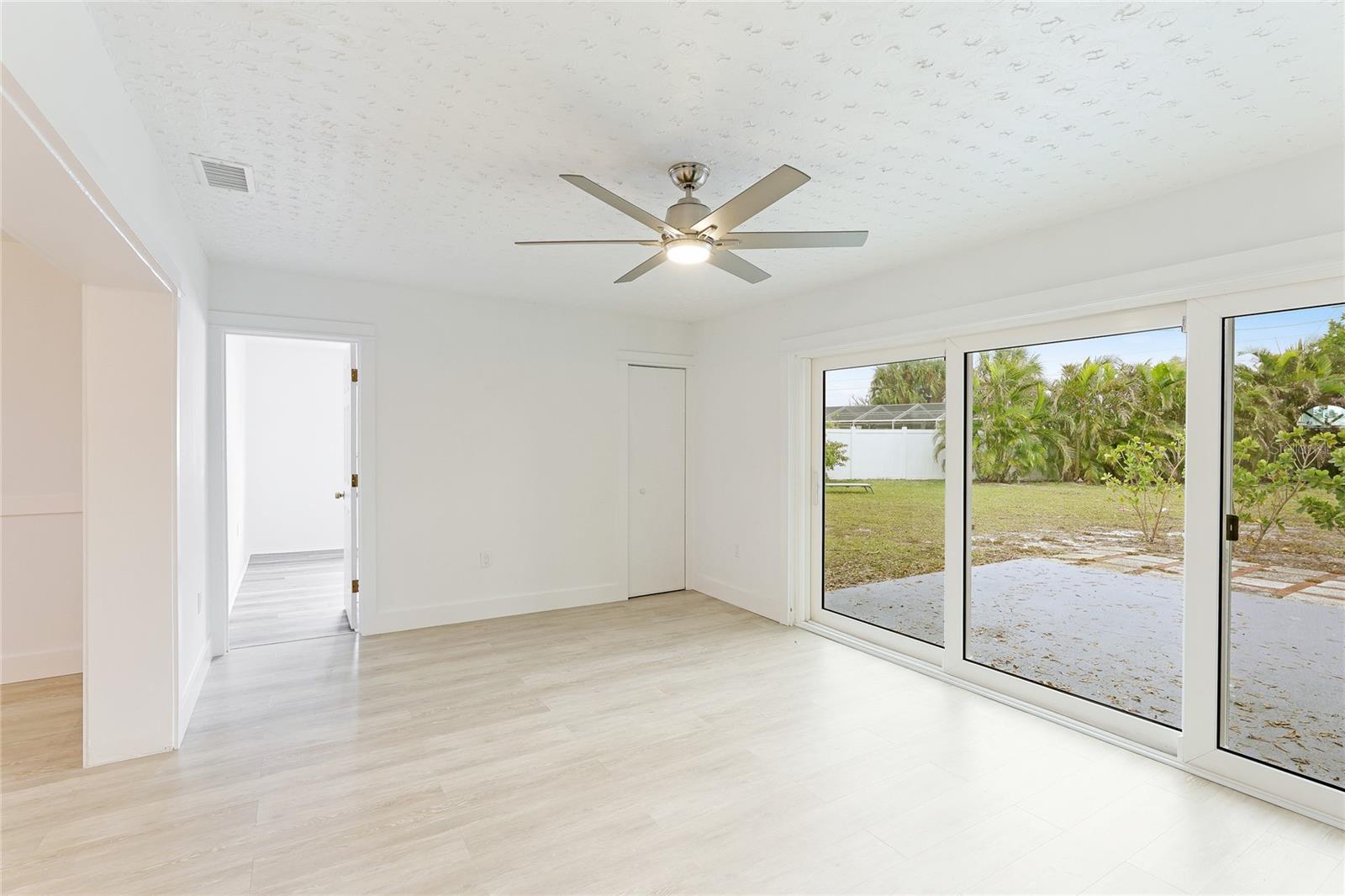2623 SUNCREST DR, SARASOTA, FL, 34239