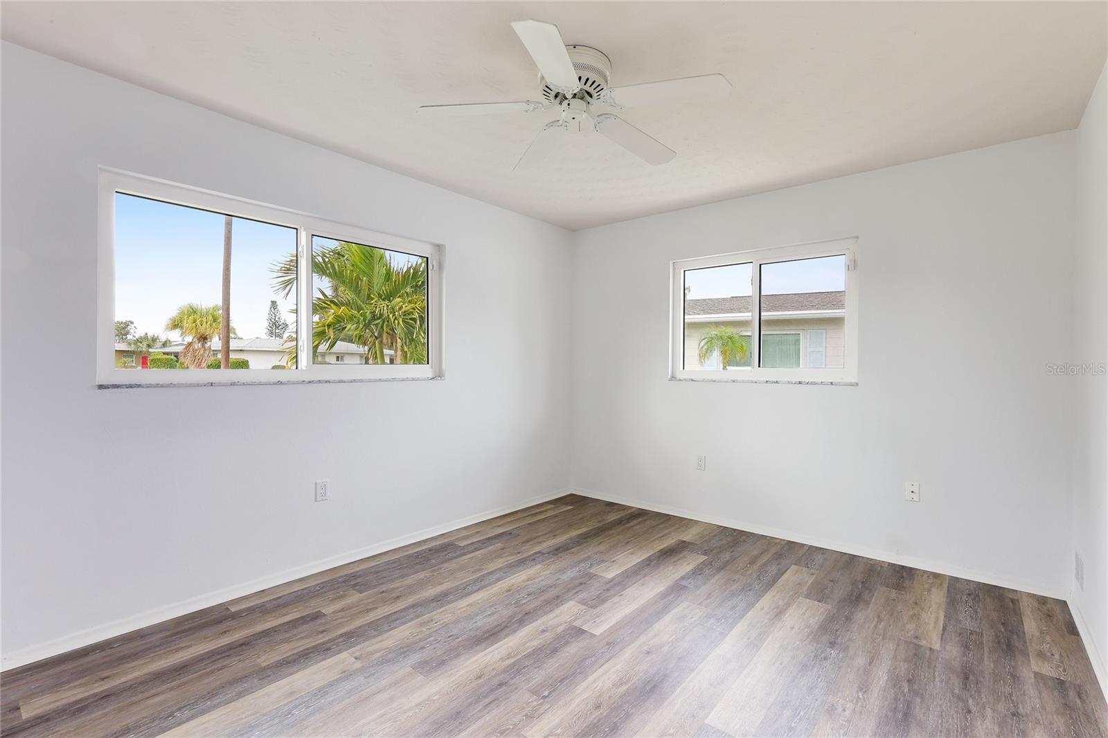 2623 SUNCREST DR, SARASOTA, FL, 34239