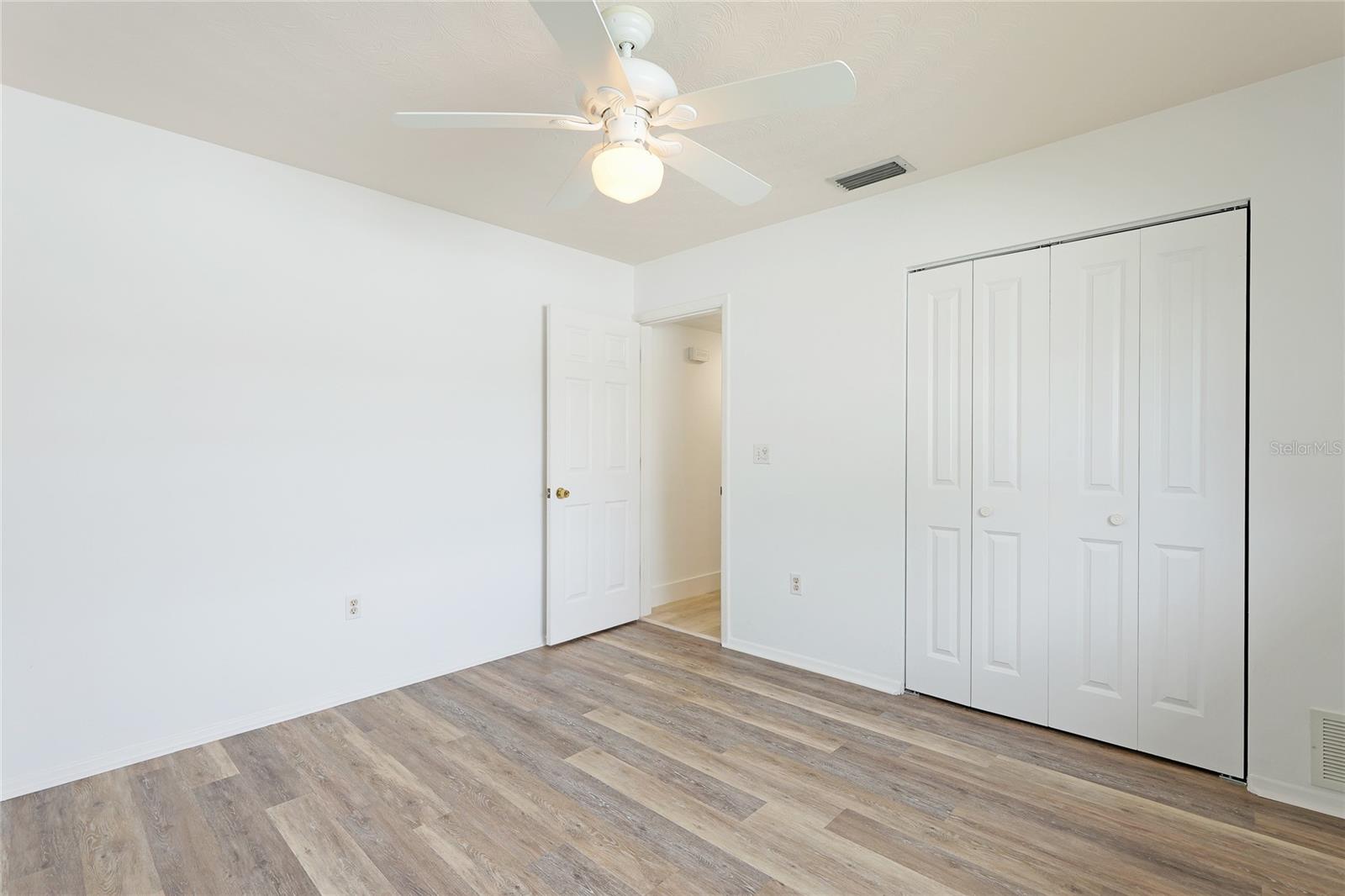 2623 SUNCREST DR, SARASOTA, FL, 34239