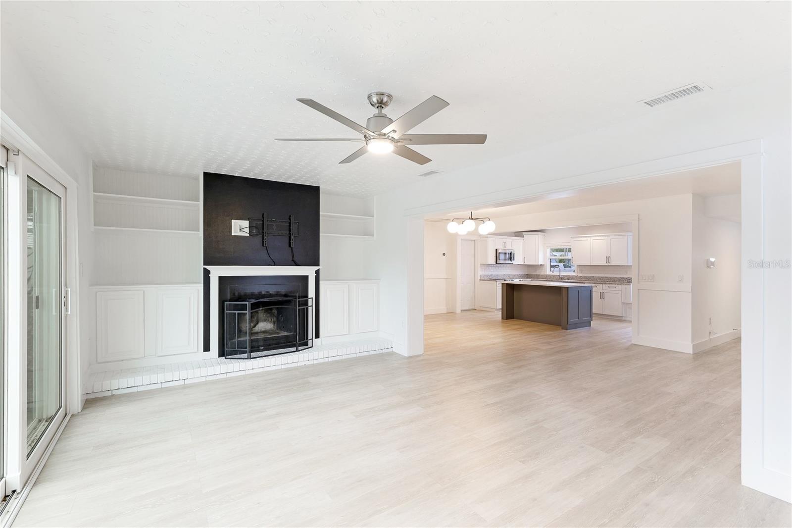 2623 SUNCREST DR, SARASOTA, FL, 34239