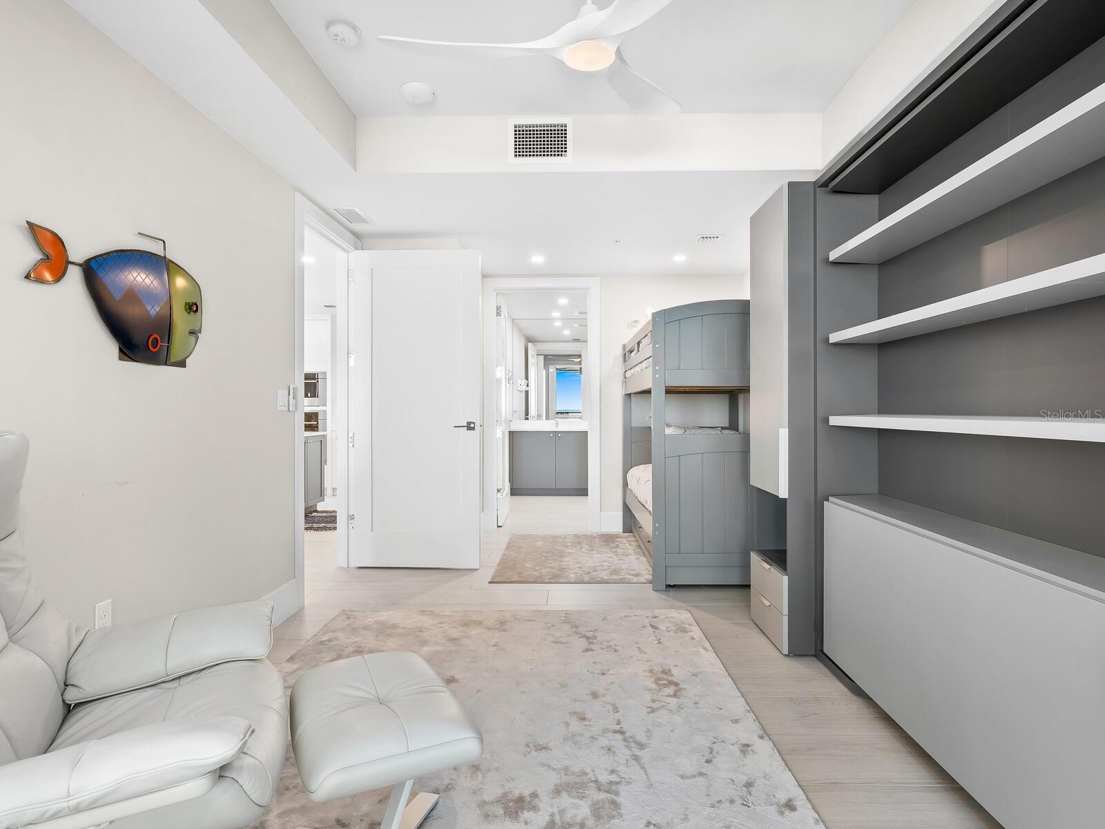 A4632248 Property Photo