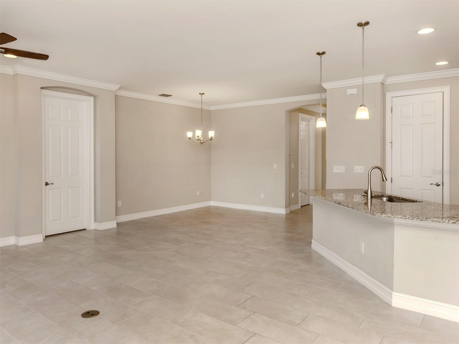 148 MARAVIYA BLVD, NOKOMIS, FL, 34275