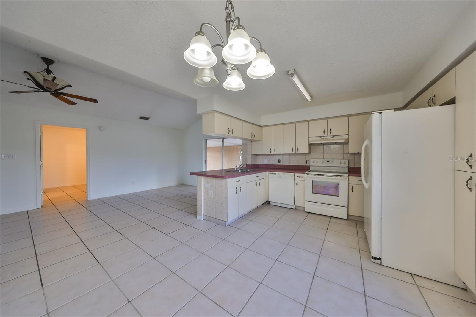 11 LEANING PALM CT, PLANT CITY, FL, 33563
