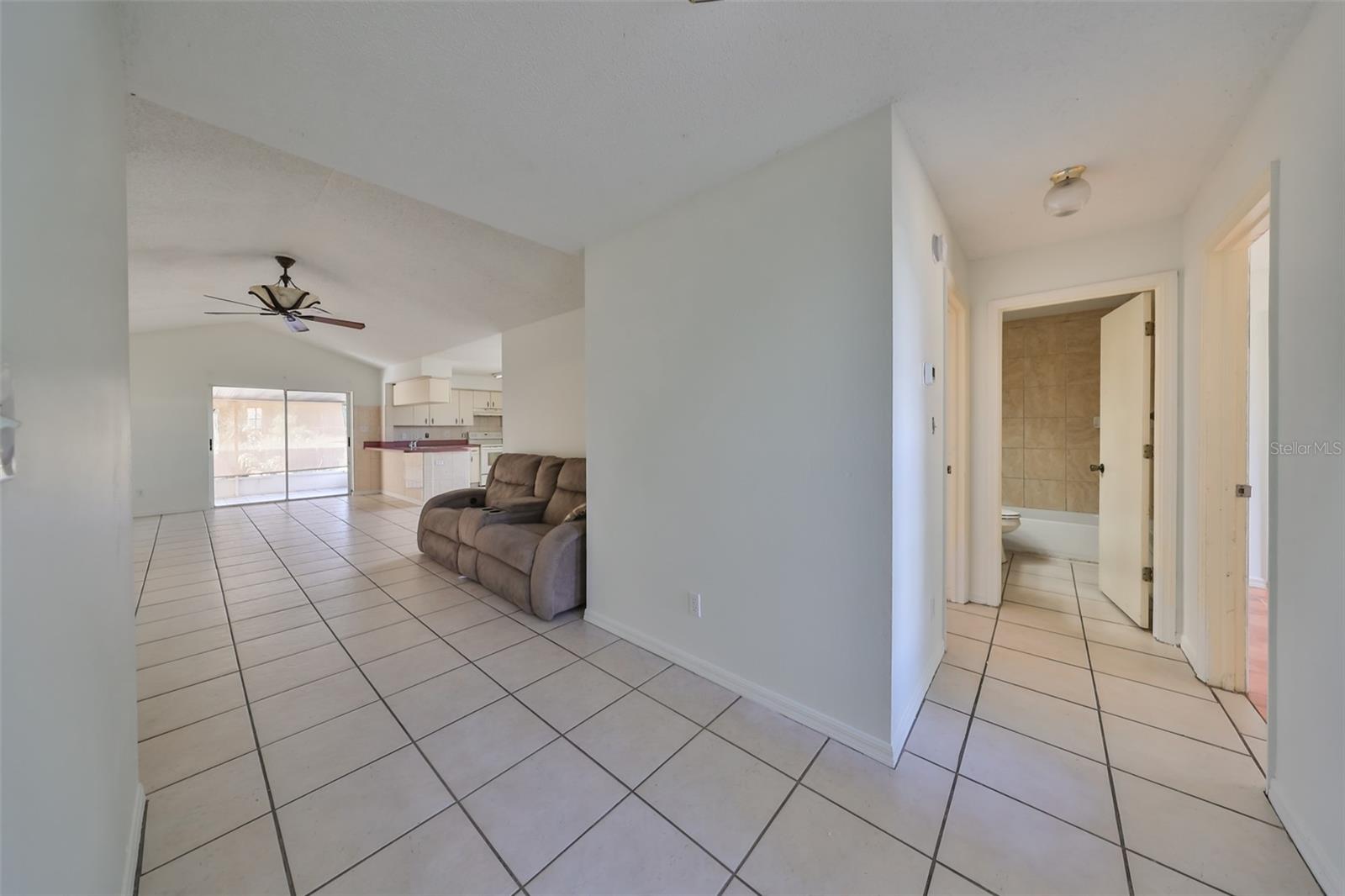 11 LEANING PALM CT, PLANT CITY, FL, 33563