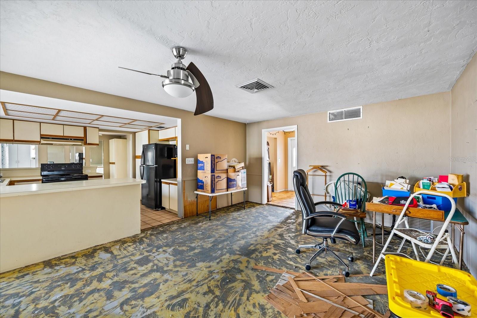 1409 NE 49TH AVE NE, ST PETERSBURG, FL, 33703