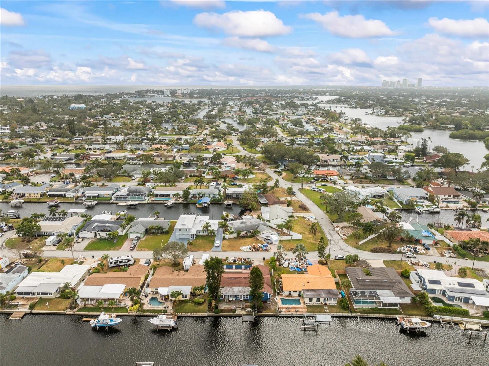 1409 NE 49TH AVE NE, ST PETERSBURG, FL, 33703