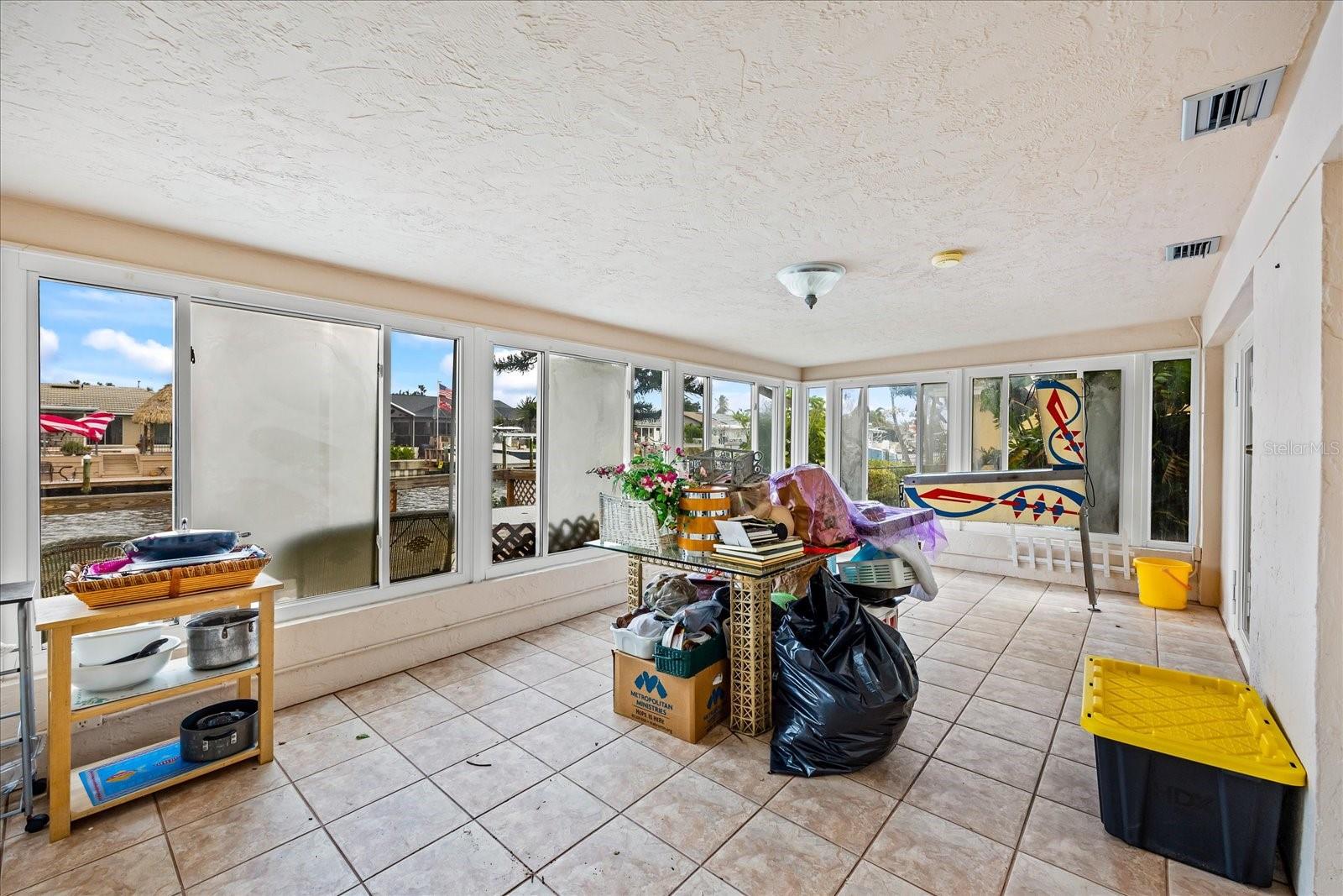 1409 NE 49TH AVE NE, ST PETERSBURG, FL, 33703