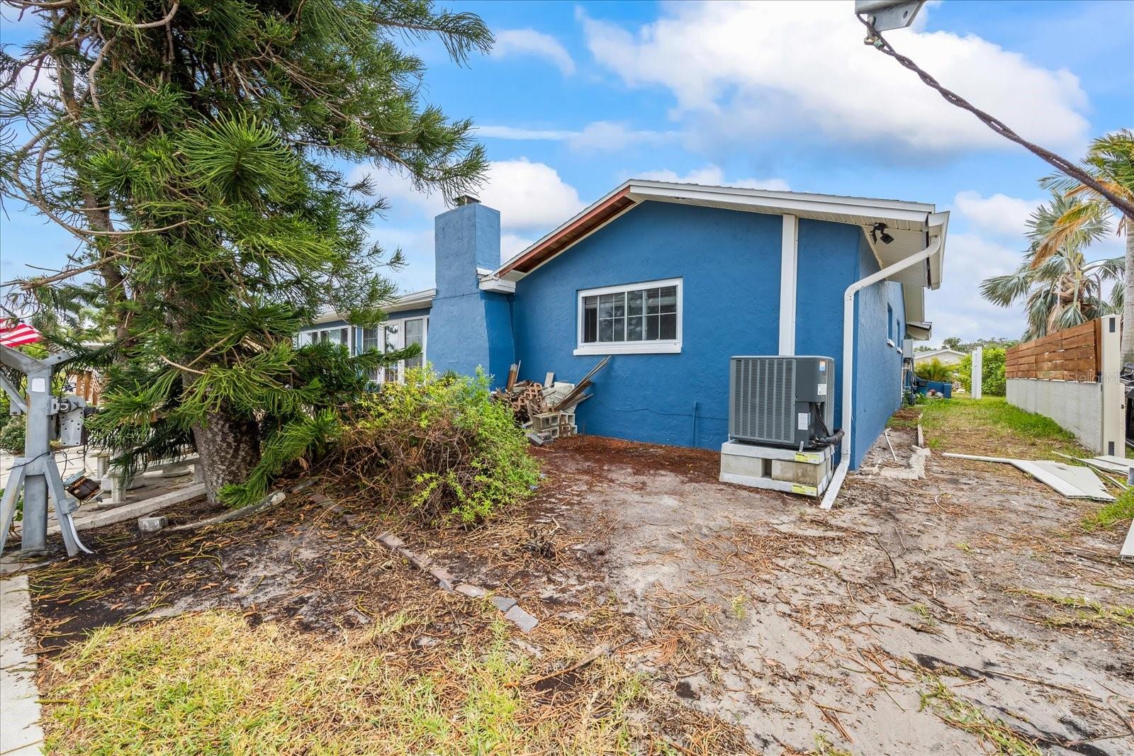 1409 NE 49TH AVE NE, ST PETERSBURG, FL, 33703