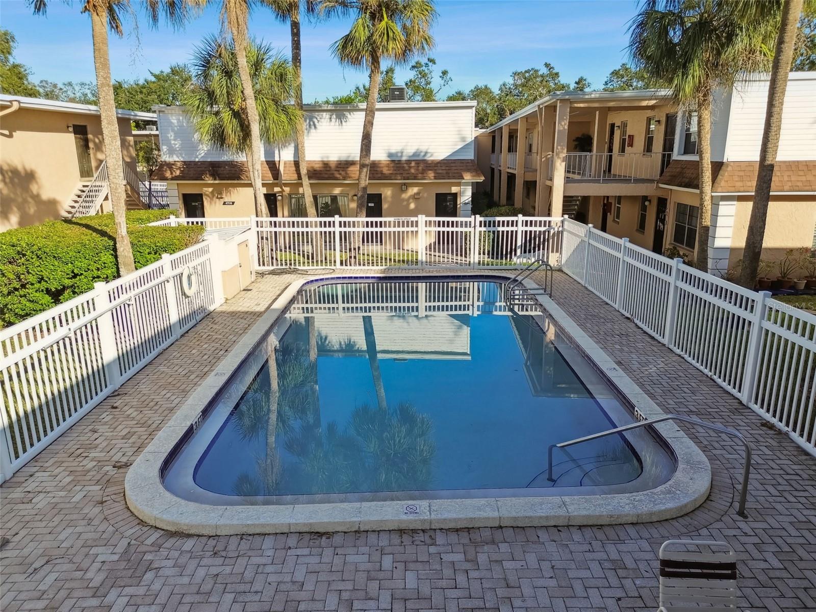 4715 MICHAEL CT #136, TAMPA, FL, 33614