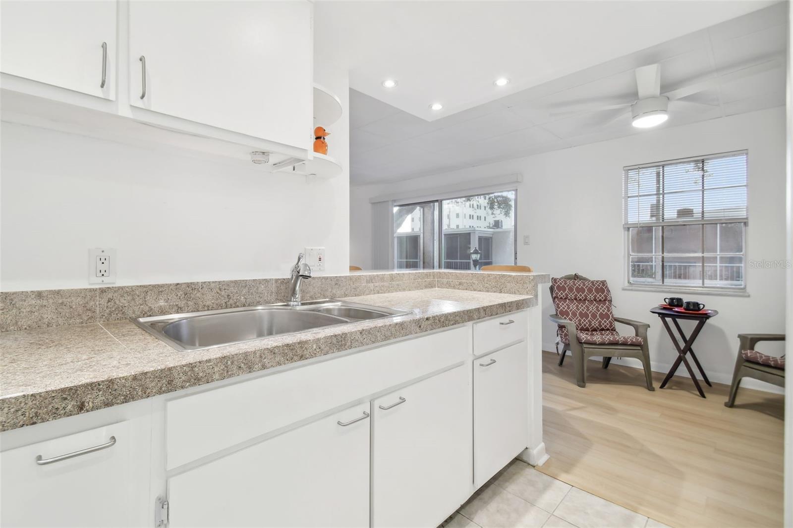 4715 MICHAEL CT #136, TAMPA, FL, 33614