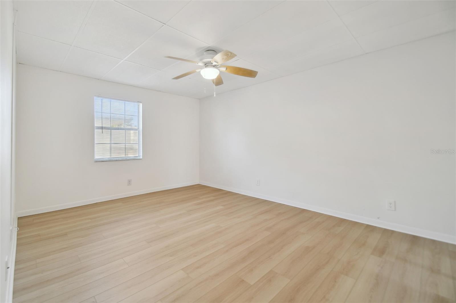 4715 MICHAEL CT #136, TAMPA, FL, 33614