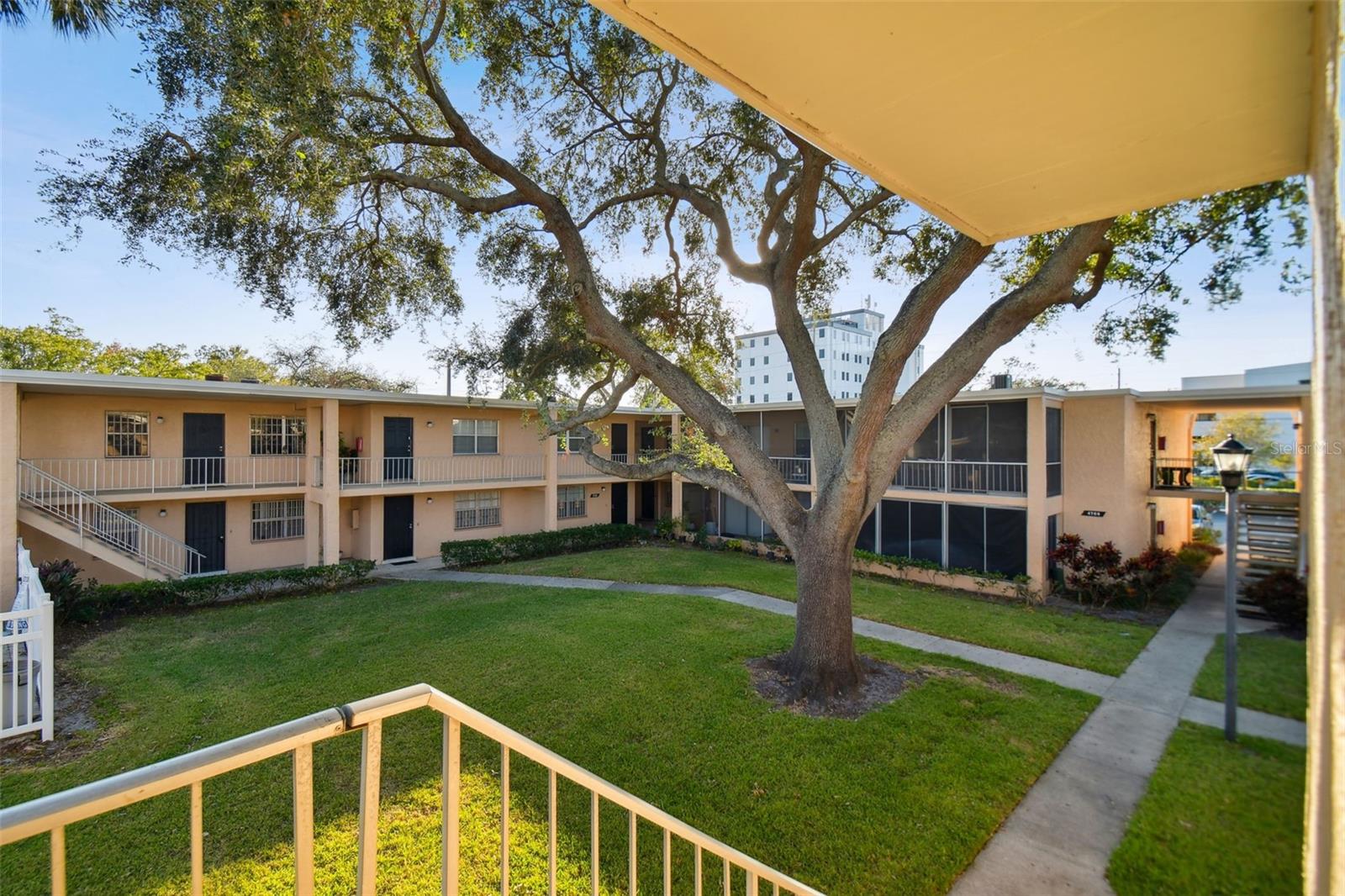 4715 MICHAEL CT #136, TAMPA, FL, 33614