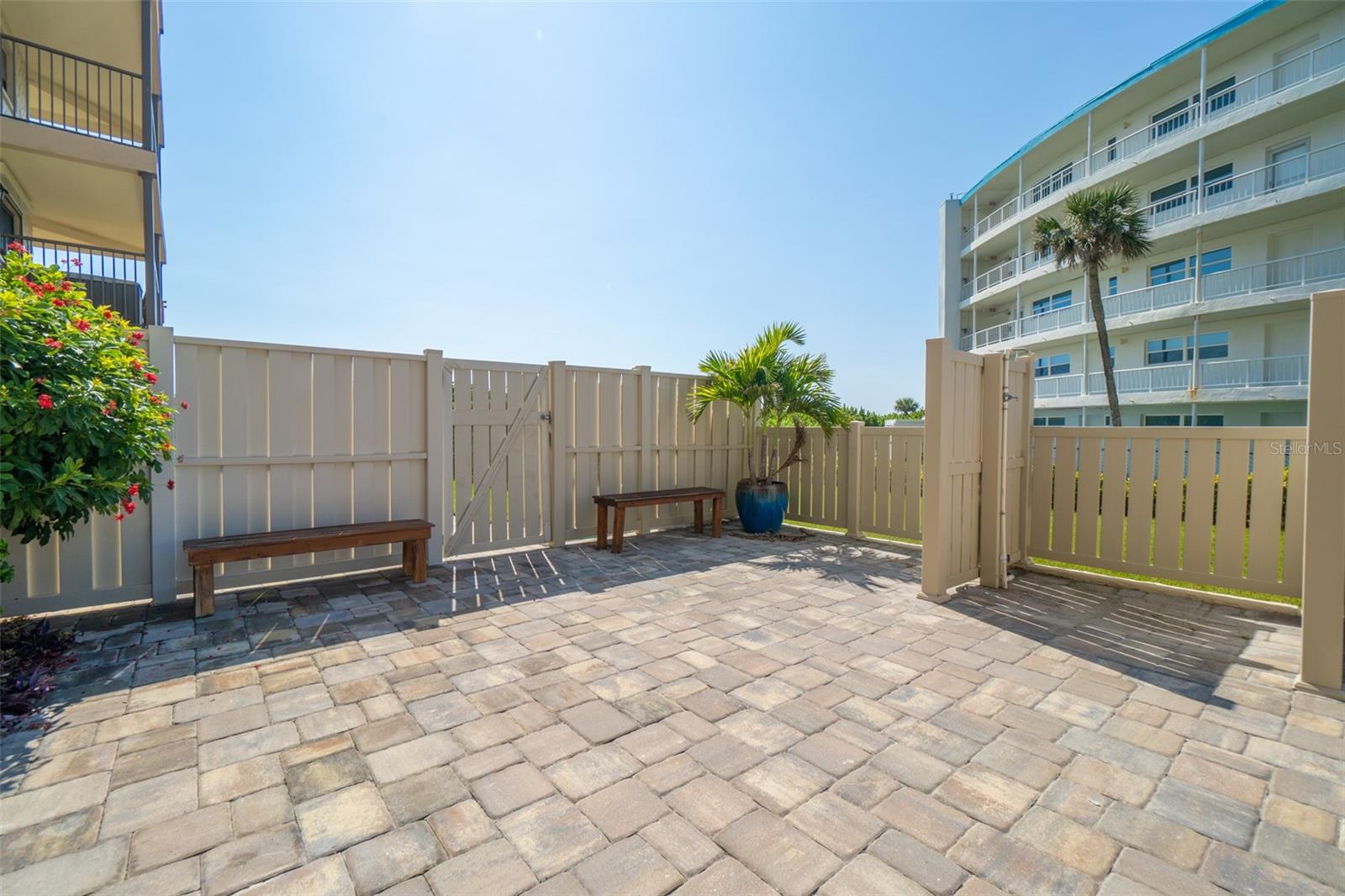 4100 OCEAN BEACH BLVD #305, COCOA BEACH, FL, 32931