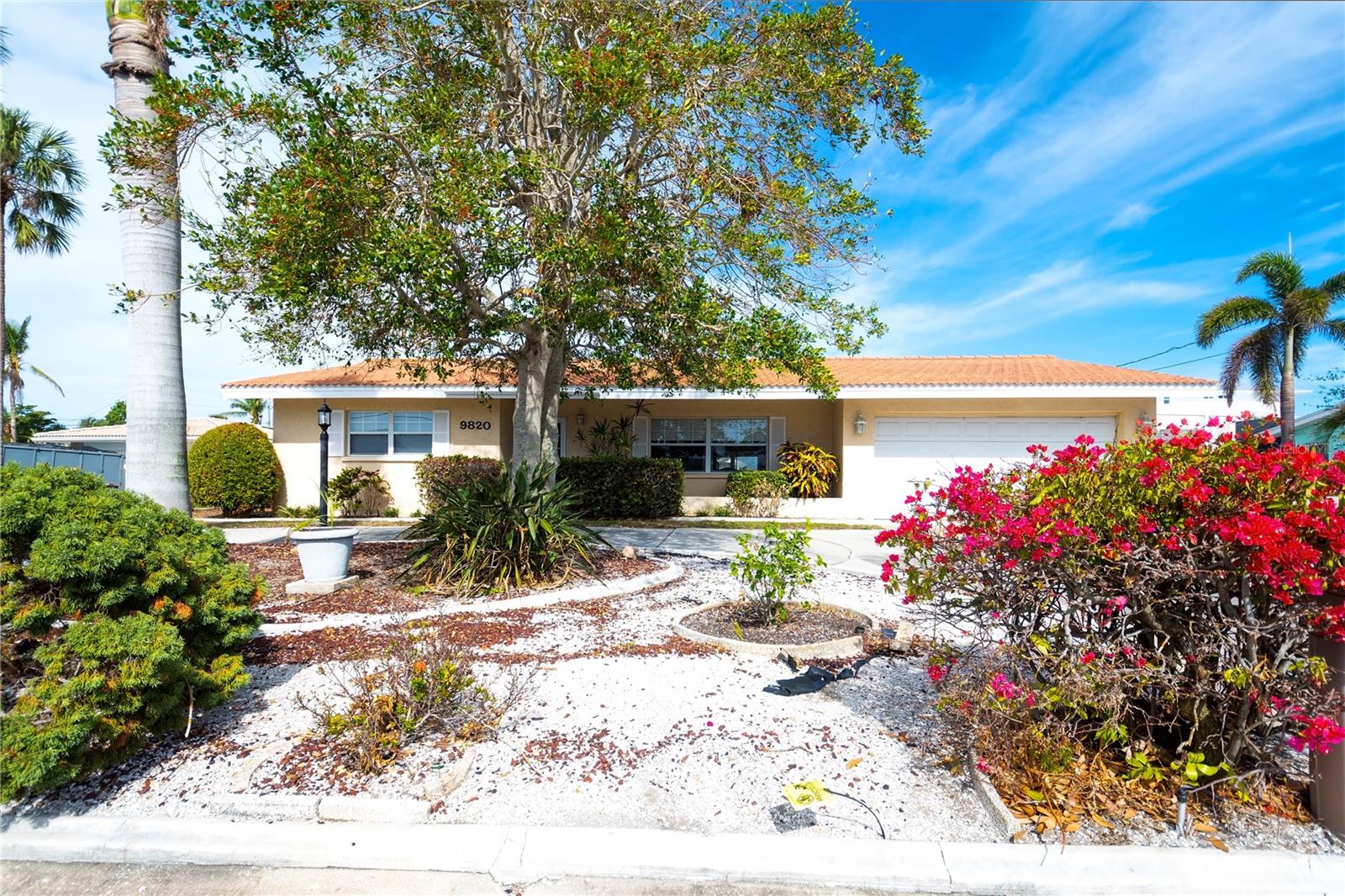 9820 ROYAL PALM DR, BRADENTON, FL, 34210