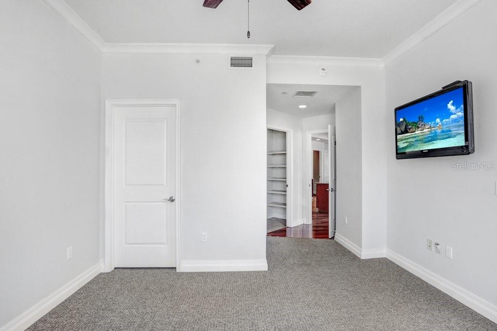 1209 E CUMBERLAND AVE #805, TAMPA, FL, 33602