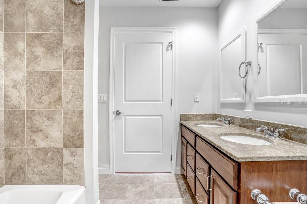 1209 E CUMBERLAND AVE #805, TAMPA, FL, 33602