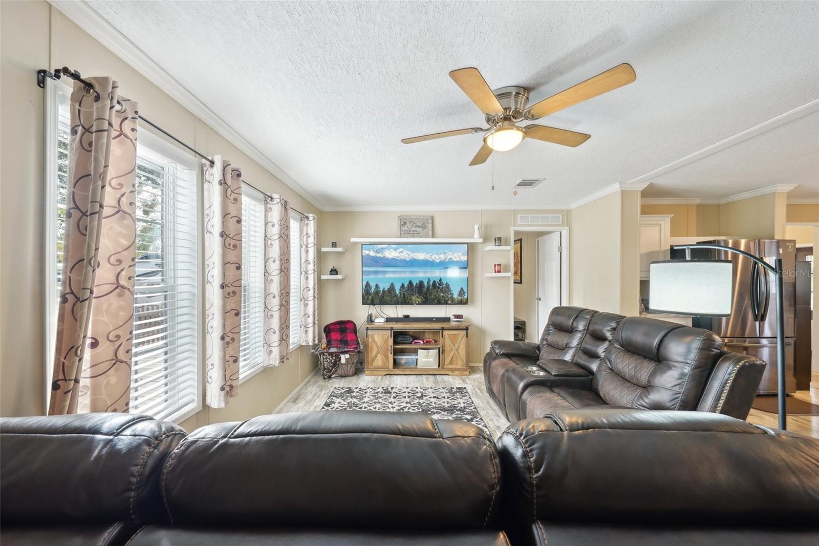 6449 WENDELL DR, WESLEY CHAPEL, FL, 33544