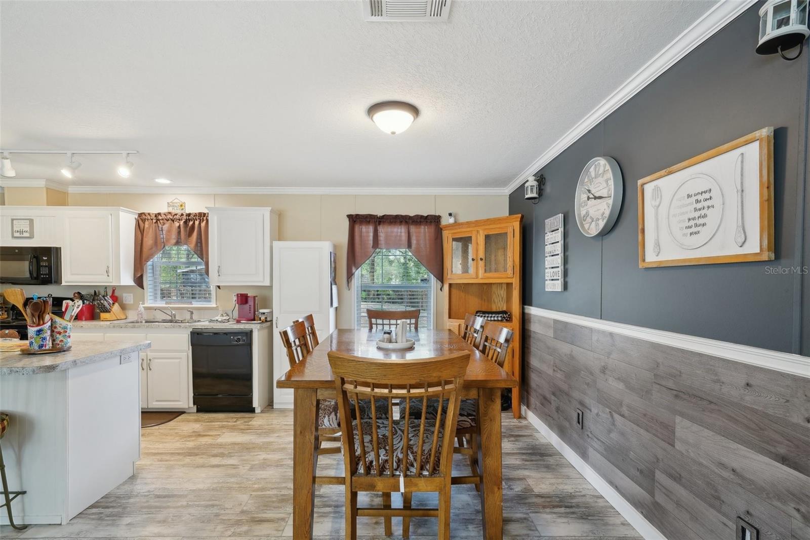 6449 WENDELL DR, WESLEY CHAPEL, FL, 33544