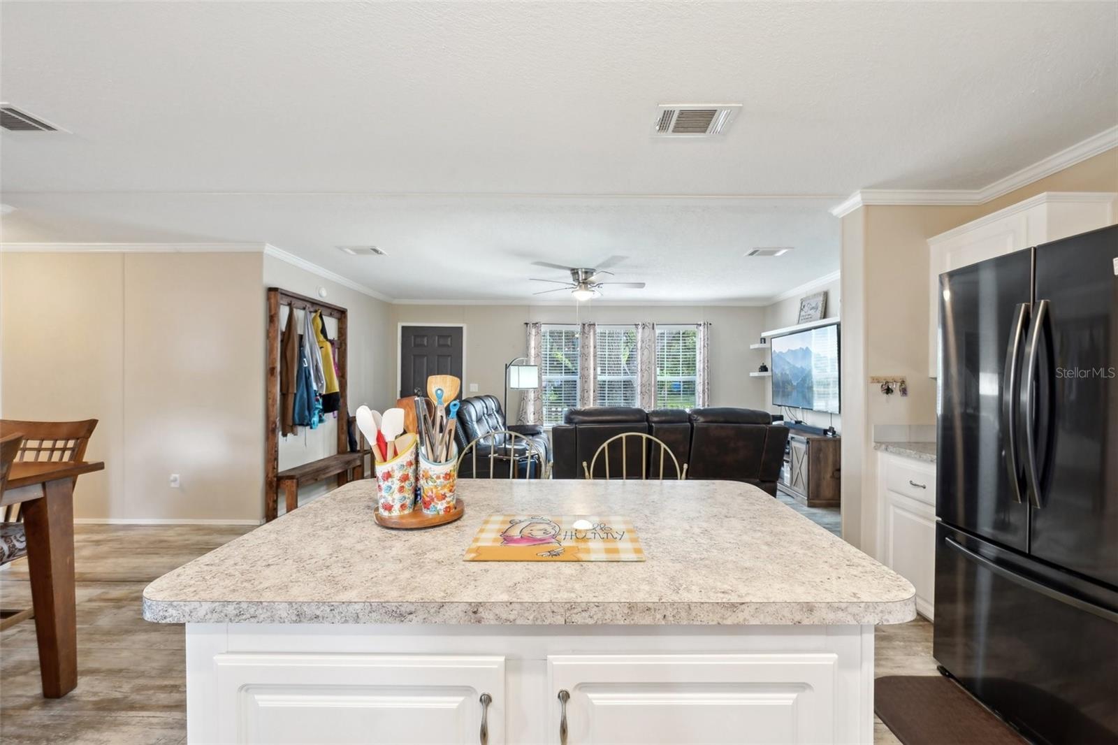 6449 WENDELL DR, WESLEY CHAPEL, FL, 33544