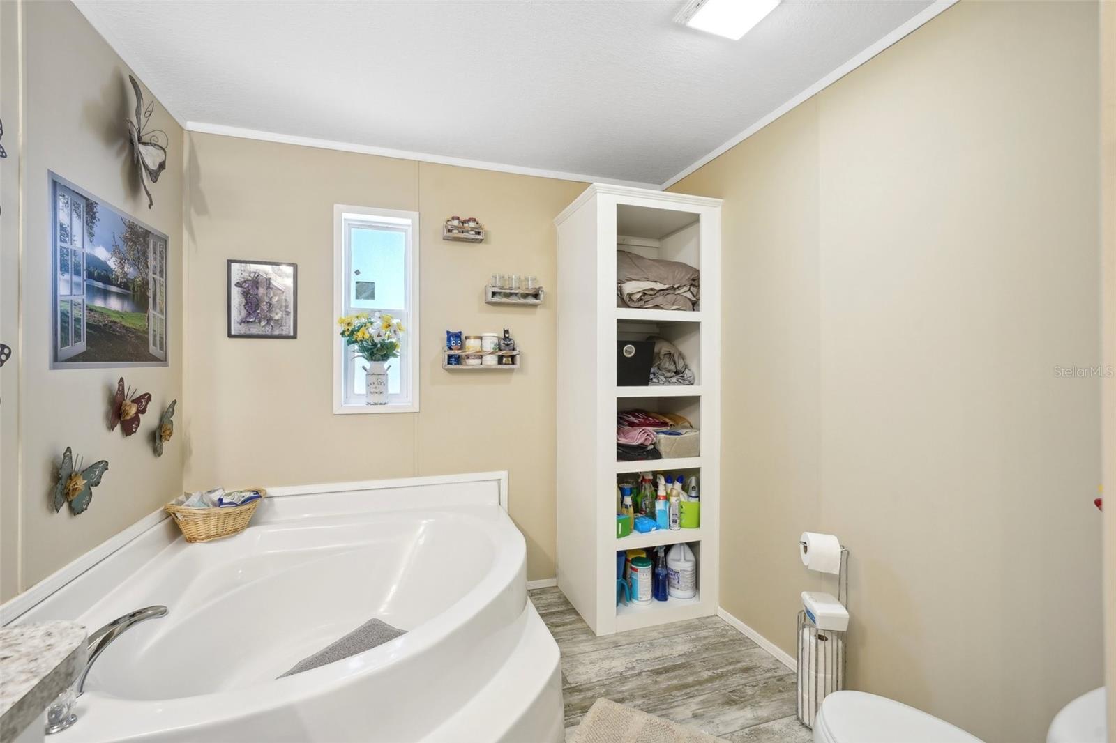 6449 WENDELL DR, WESLEY CHAPEL, FL, 33544