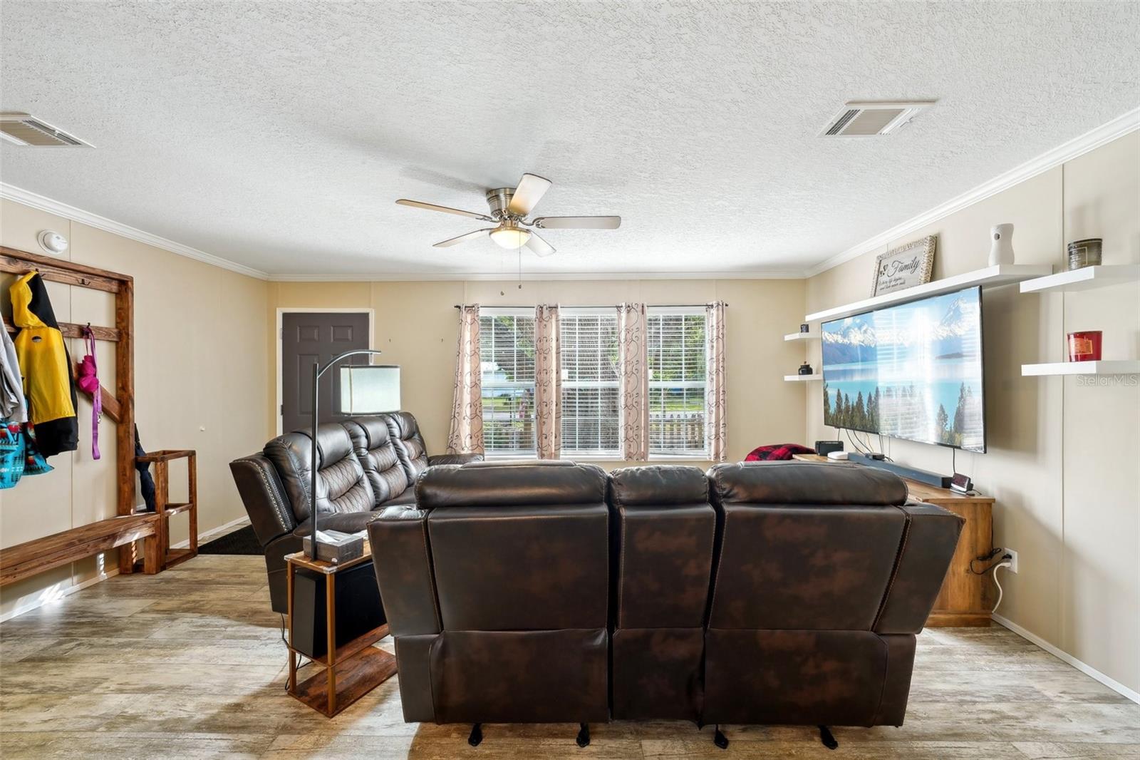 6449 WENDELL DR, WESLEY CHAPEL, FL, 33544