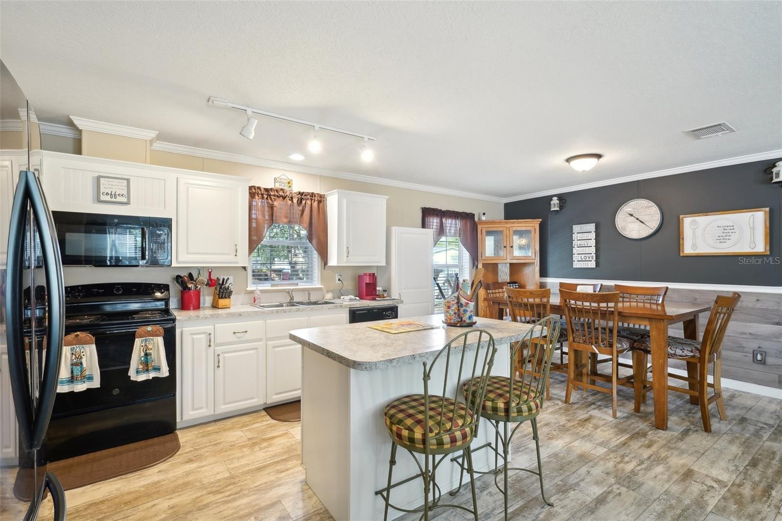 6449 WENDELL DR, WESLEY CHAPEL, FL, 33544