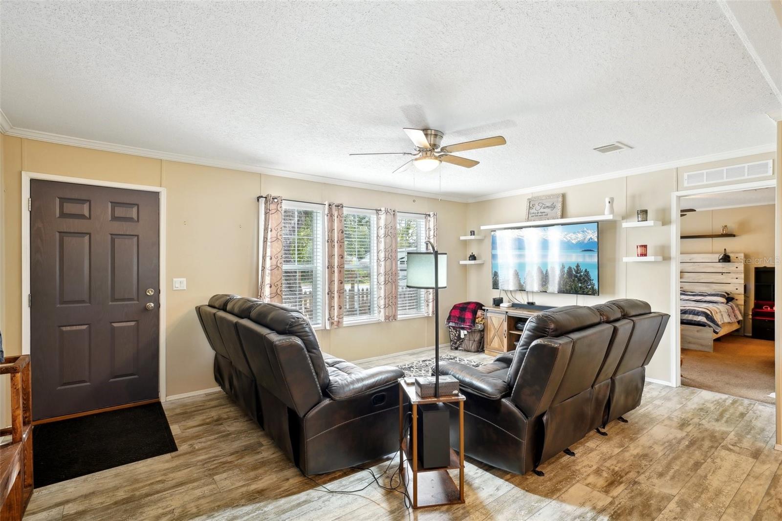 6449 WENDELL DR, WESLEY CHAPEL, FL, 33544