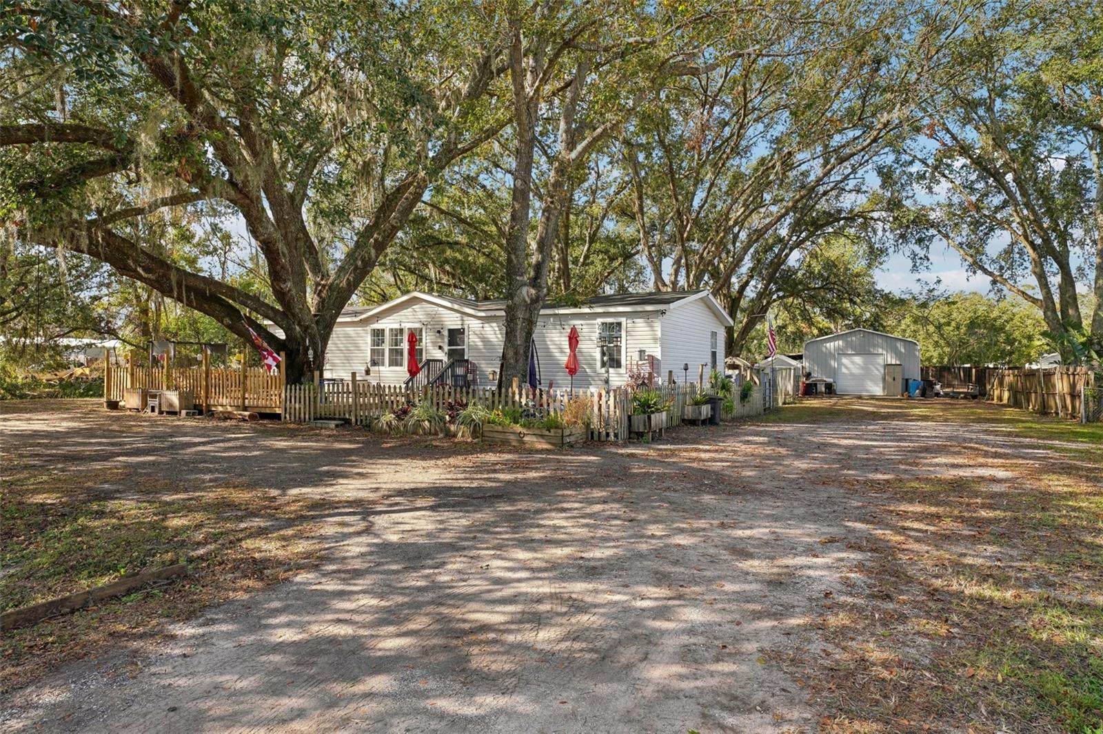 6449 WENDELL DR, WESLEY CHAPEL, FL, 33544