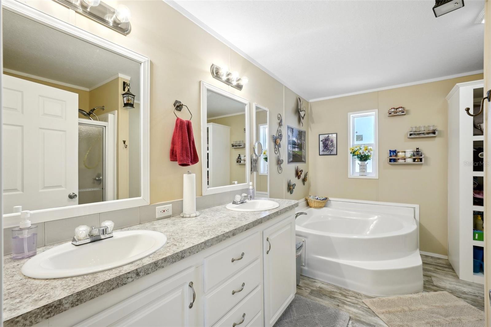 6449 WENDELL DR, WESLEY CHAPEL, FL, 33544