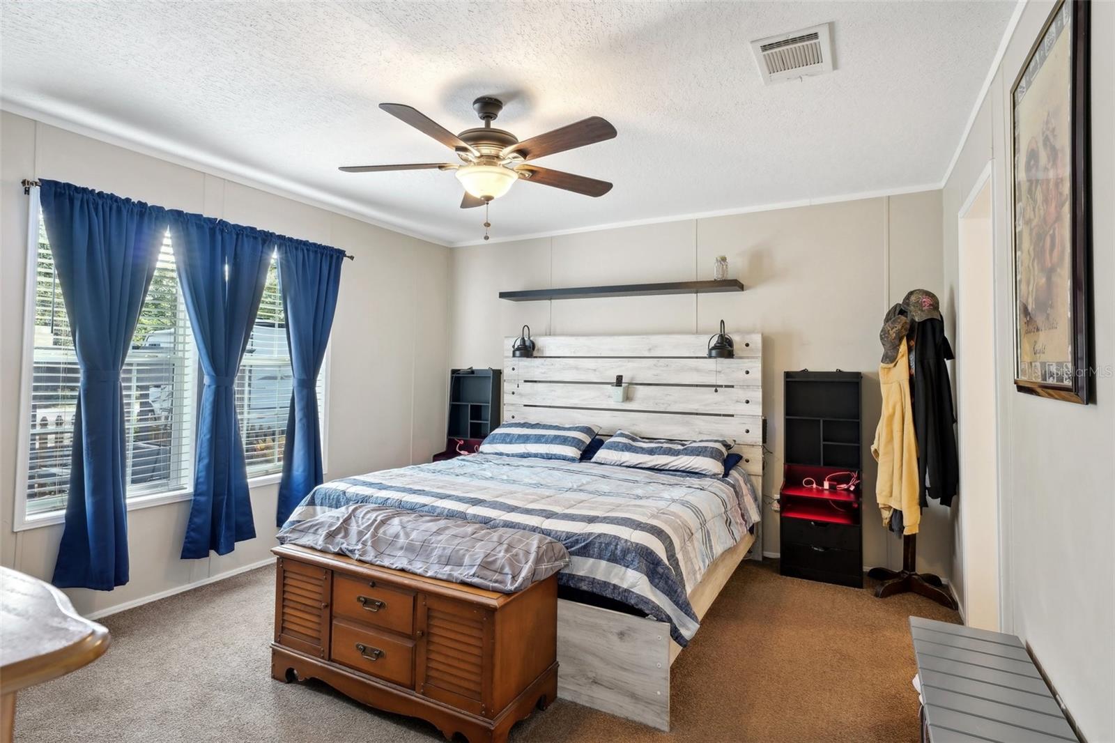 6449 WENDELL DR, WESLEY CHAPEL, FL, 33544