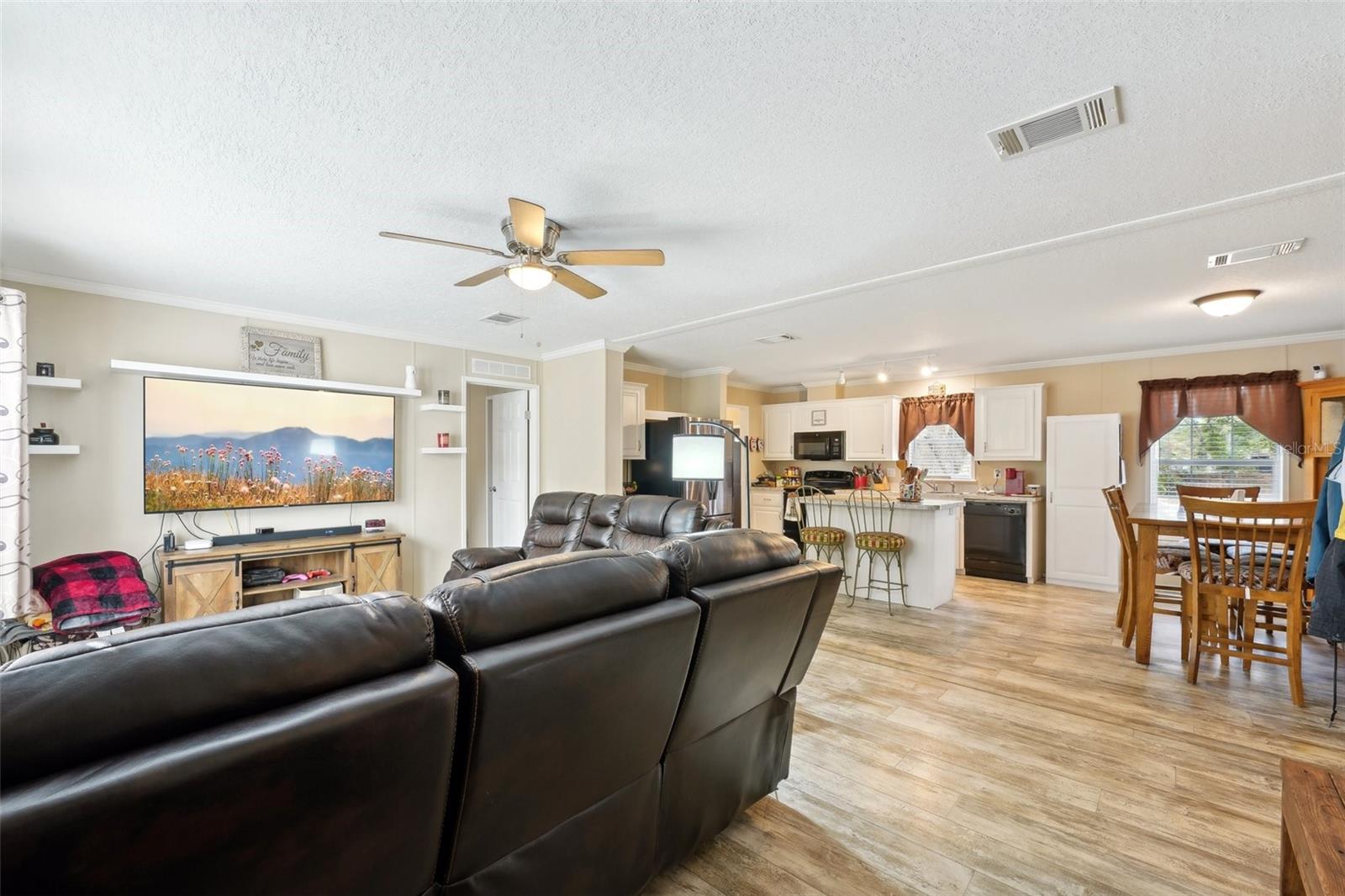 6449 WENDELL DR, WESLEY CHAPEL, FL, 33544