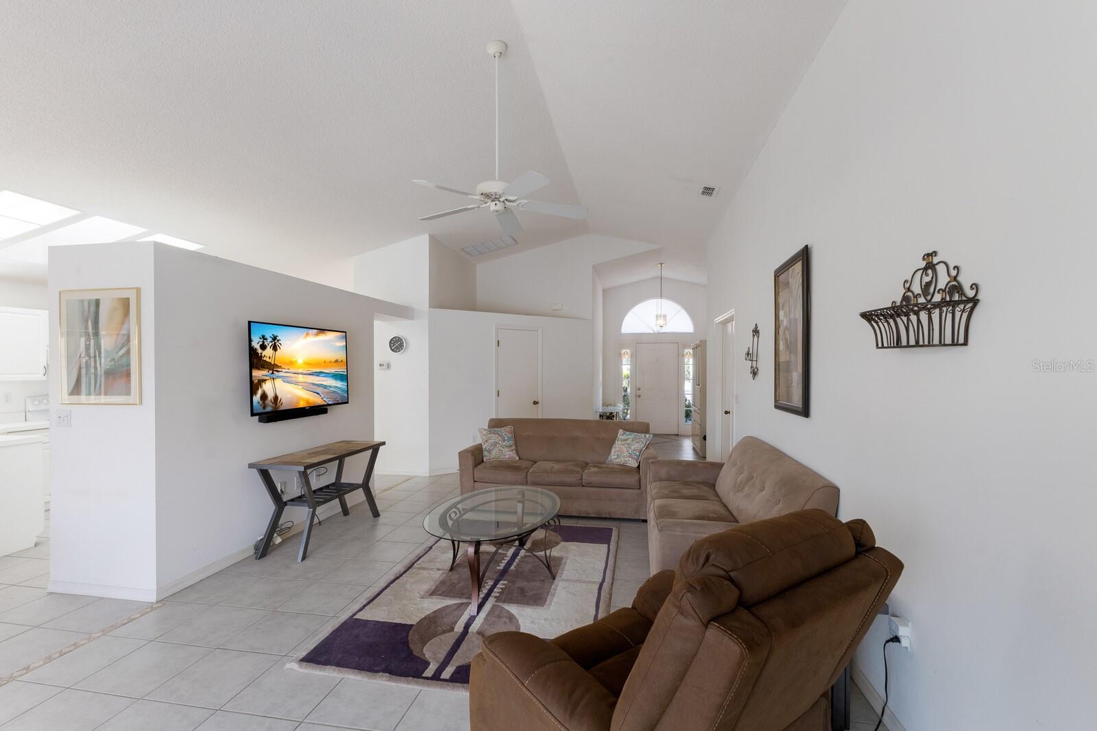 5512 GARDENS DR, SARASOTA, FL, 34243