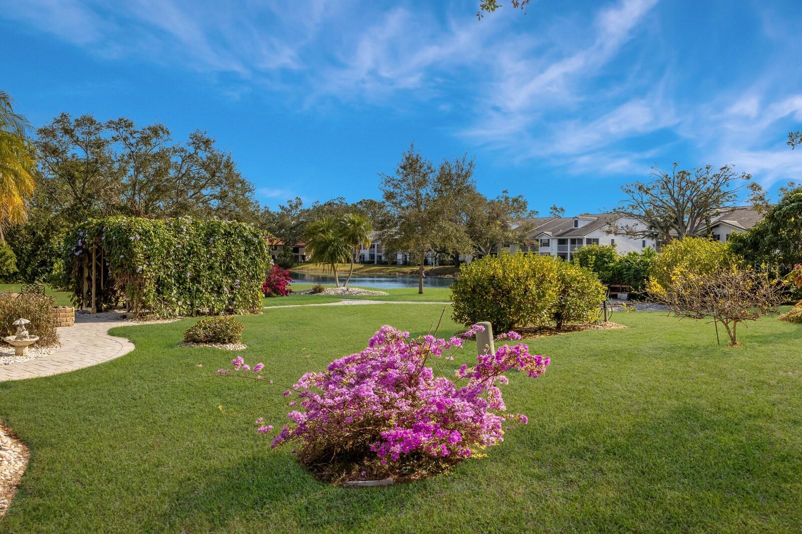 5512 GARDENS DR, SARASOTA, FL, 34243