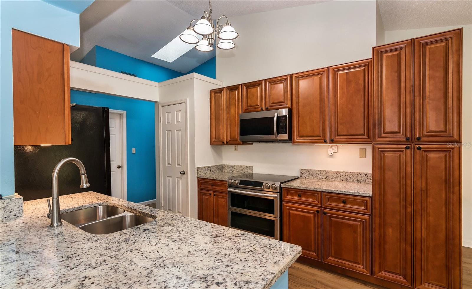 3303 KNIGHTSBRIDGE ROAD, ORLANDO, FL, 32818
