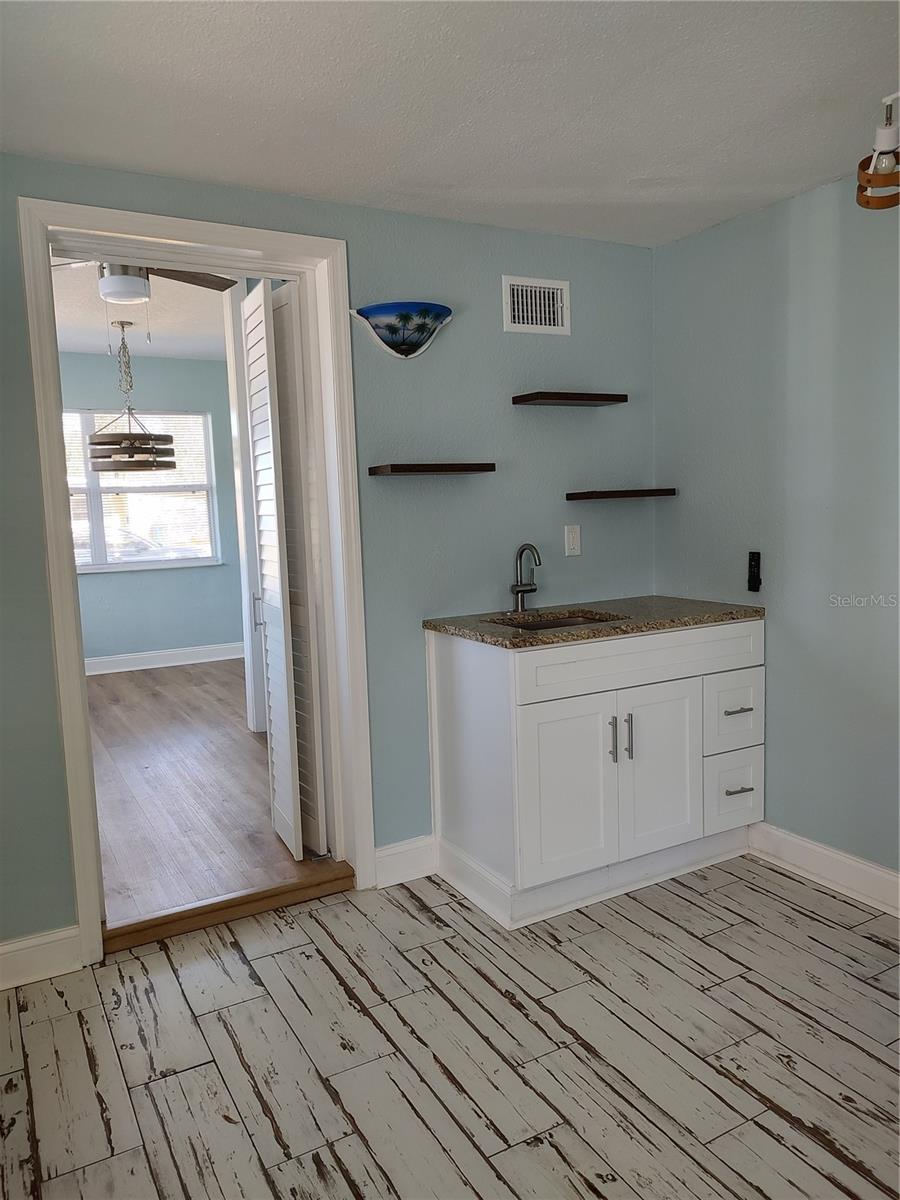 1644 24TH AVE N, ST PETERSBURG, FL, 33713