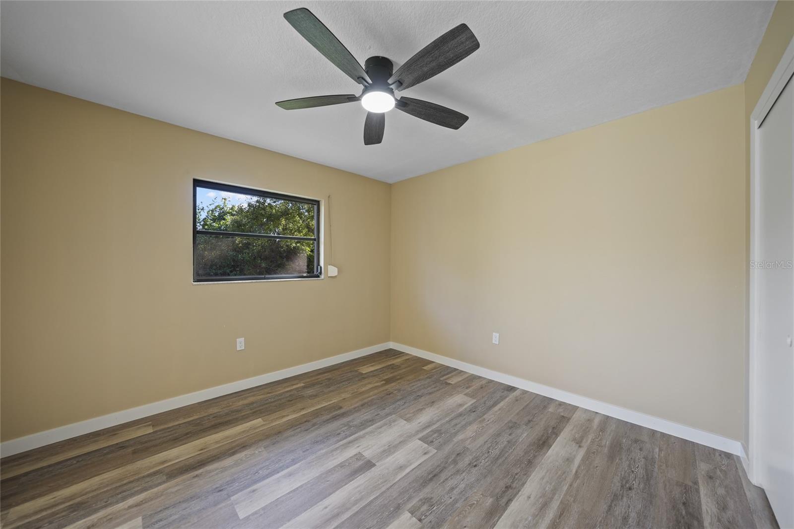 907 JARVIS TER, PORT CHARLOTTE, FL, 33948