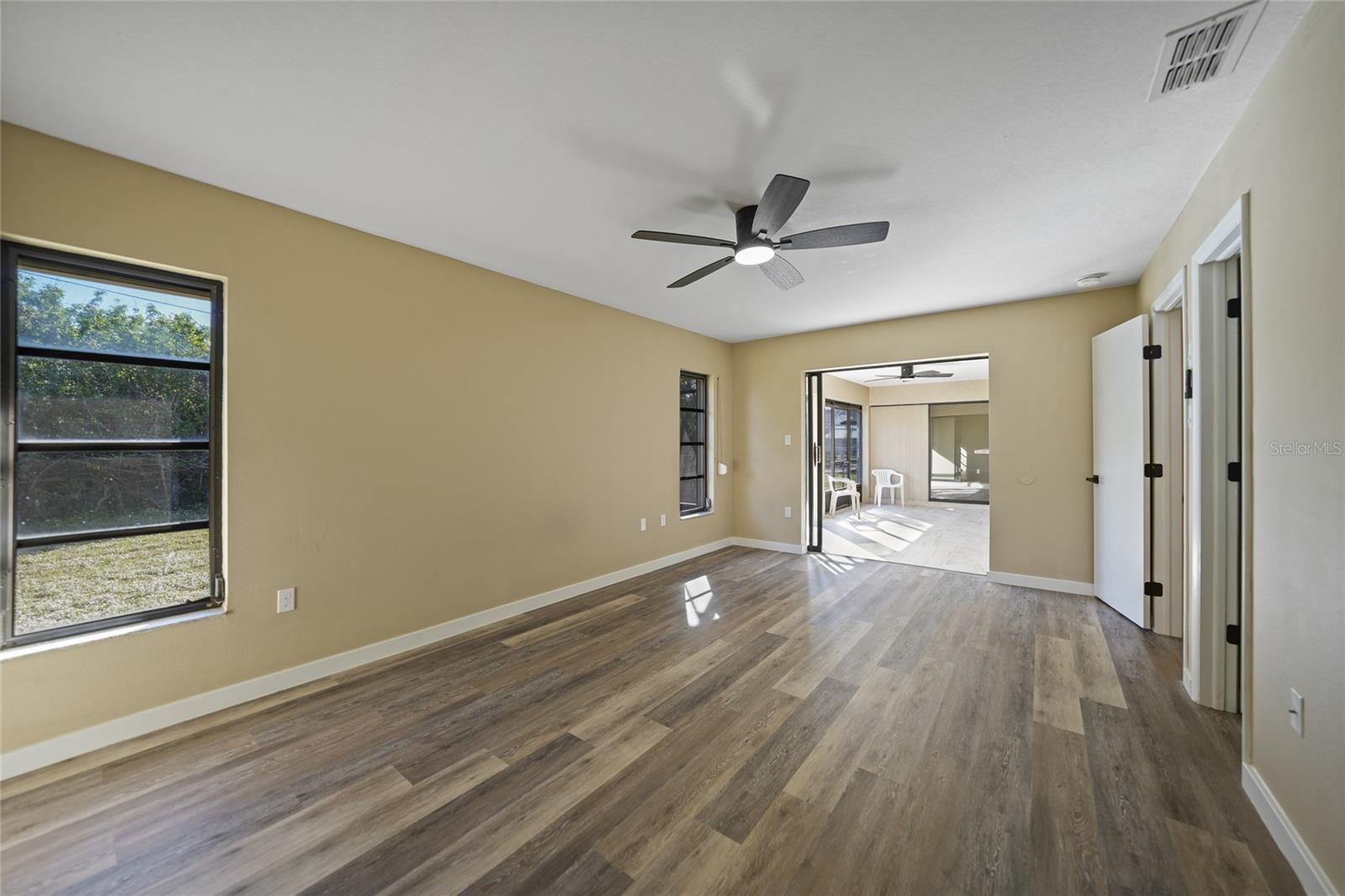 907 JARVIS TER, PORT CHARLOTTE, FL, 33948