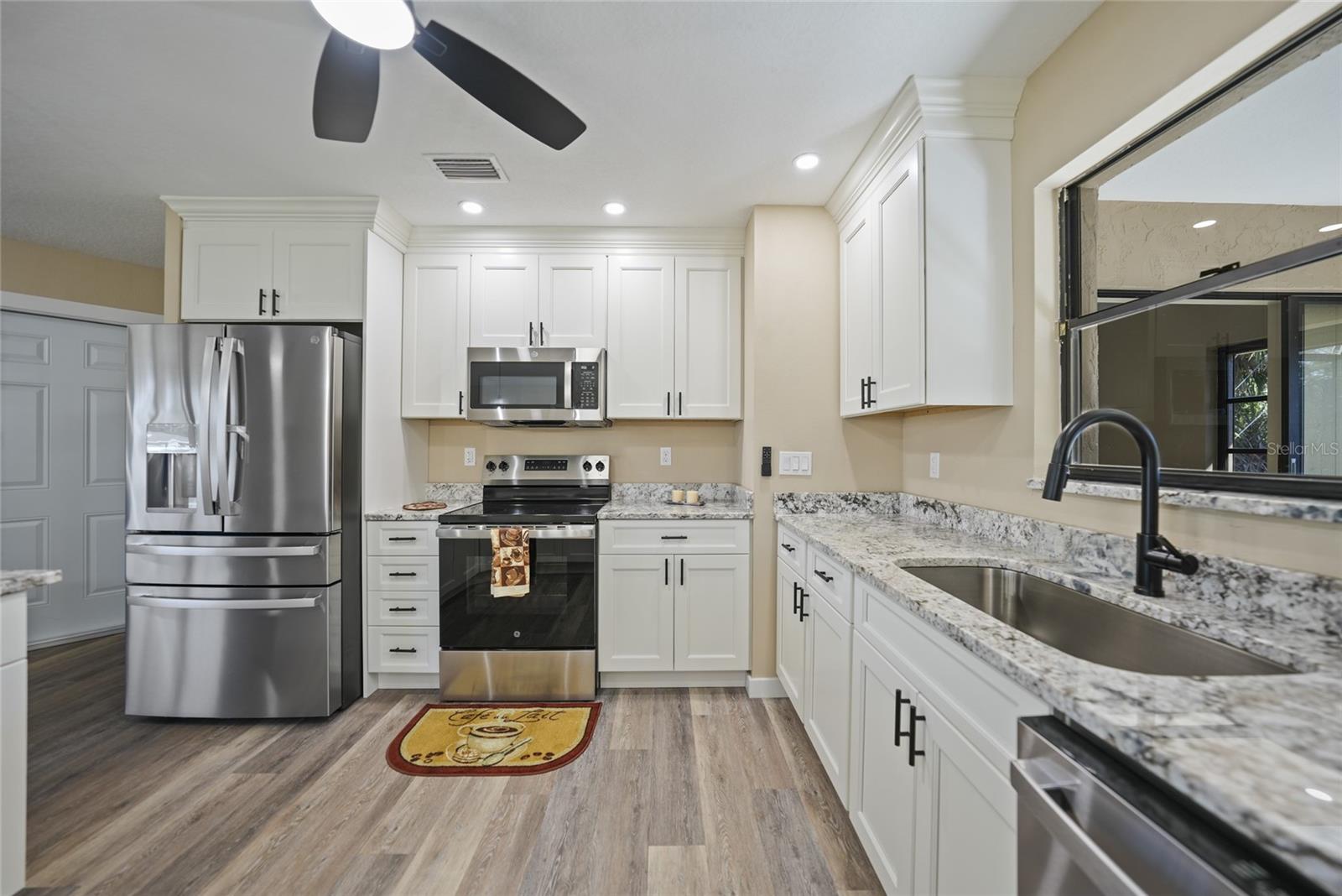 907 JARVIS TER, PORT CHARLOTTE, FL, 33948