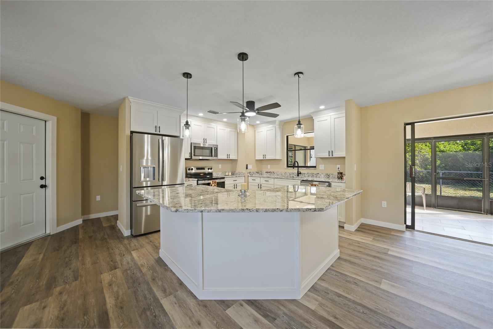 907 JARVIS TER, PORT CHARLOTTE, FL, 33948