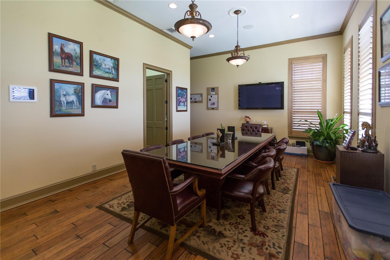 OM691215 Property Photo