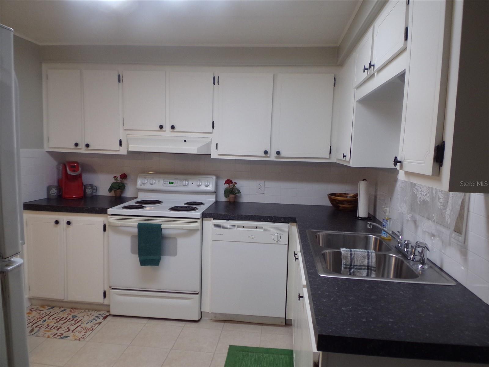 108 50TH AVENUE PLZ E, BRADENTON, FL, 34203