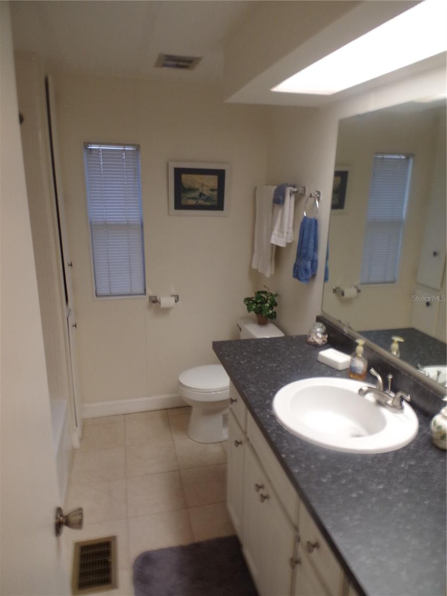 108 50TH AVENUE PLZ E, BRADENTON, FL, 34203