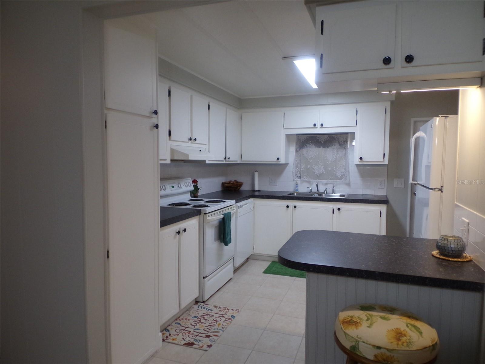 108 50TH AVENUE PLZ E, BRADENTON, FL, 34203