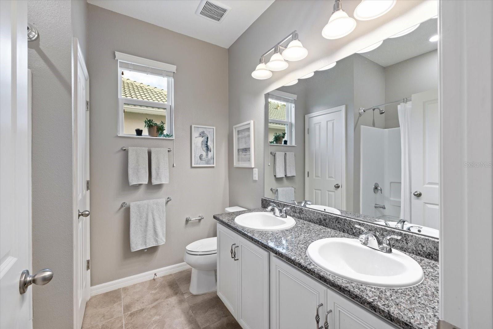 2049 MESIC HAMMOCK WAY, VENICE, FL, 34292