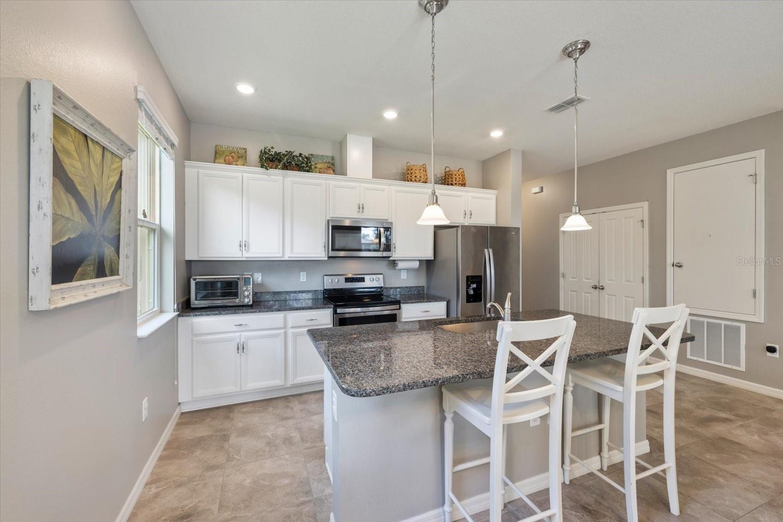 2049 MESIC HAMMOCK WAY, VENICE, FL, 34292