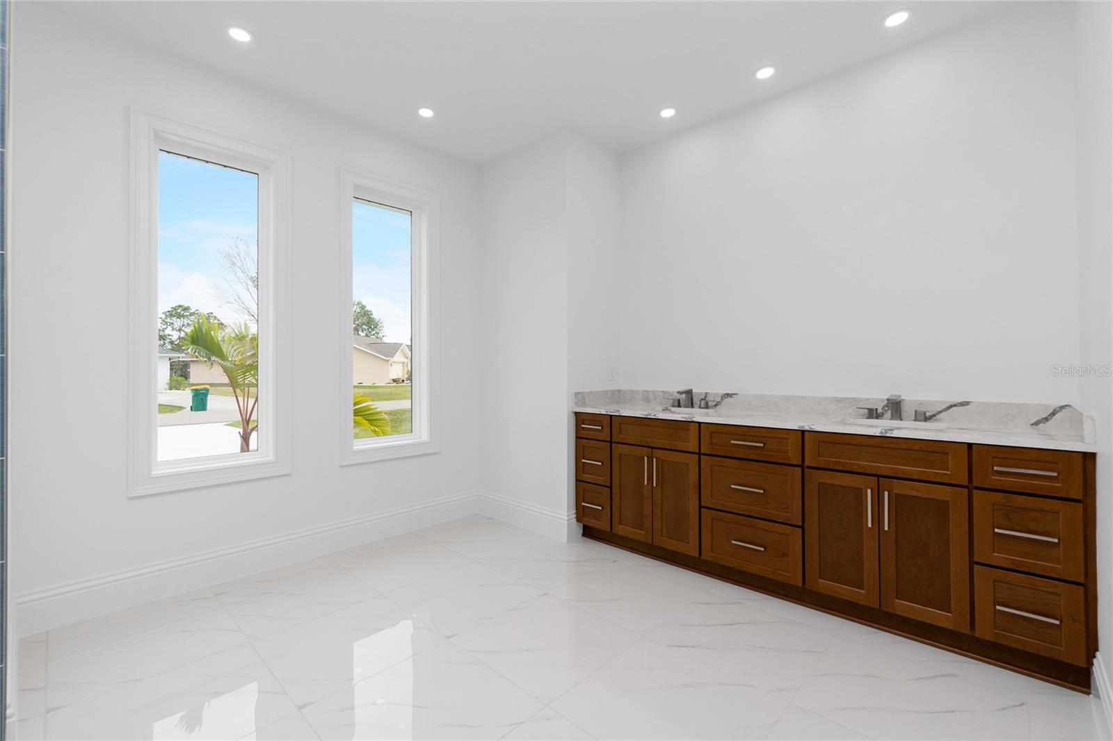 425 ORINOCO ST, PUNTA GORDA, FL, 33983