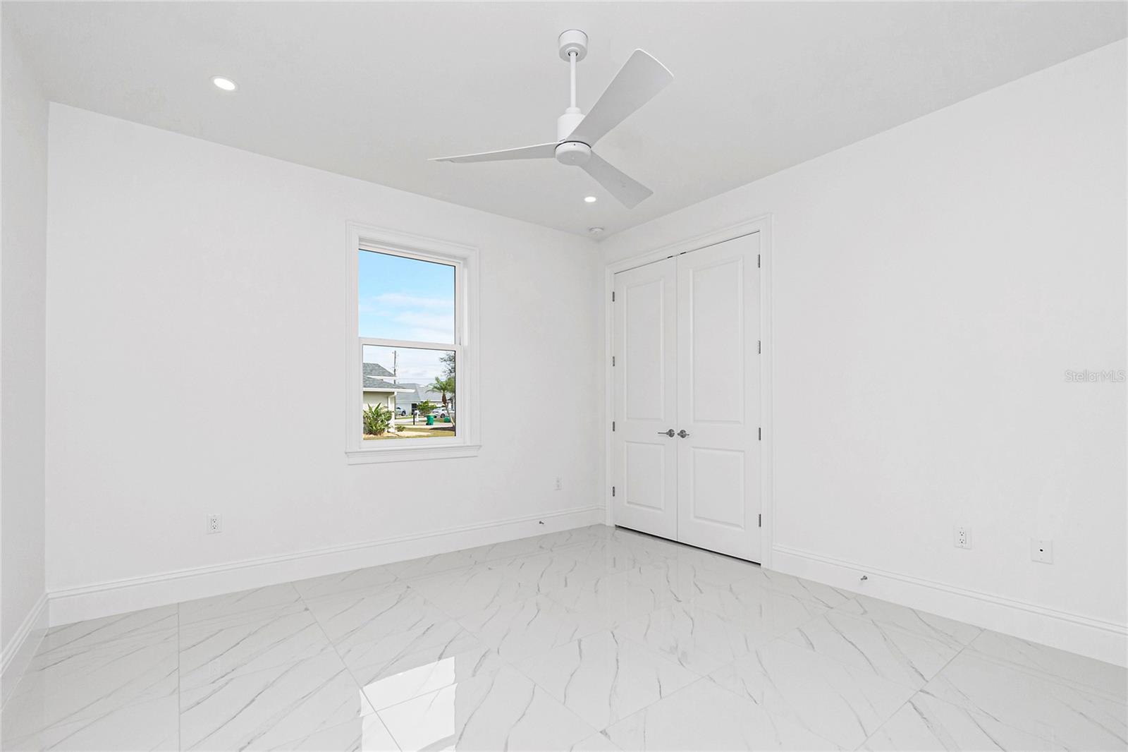 425 ORINOCO ST, PUNTA GORDA, FL, 33983