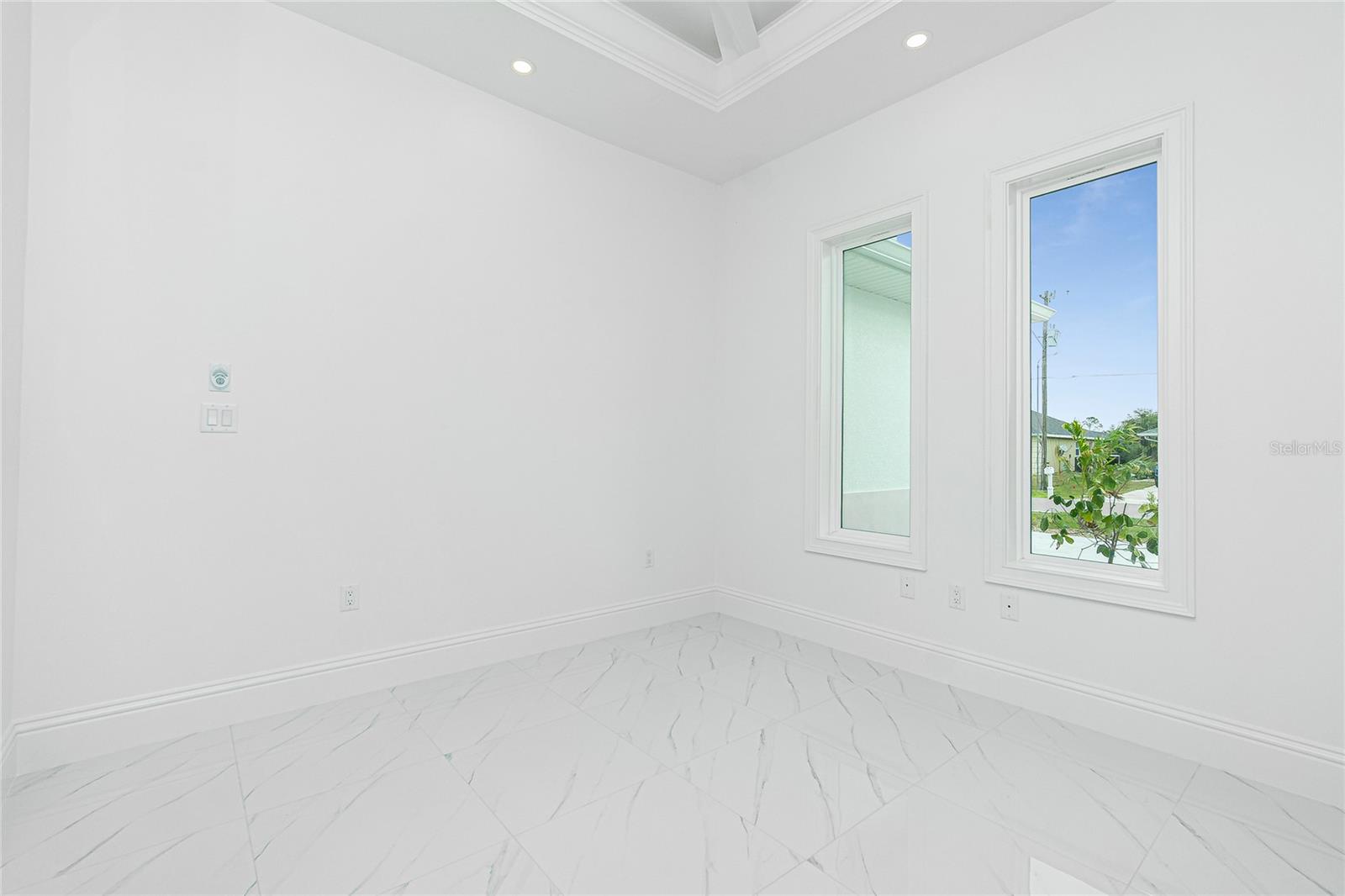 425 ORINOCO ST, PUNTA GORDA, FL, 33983