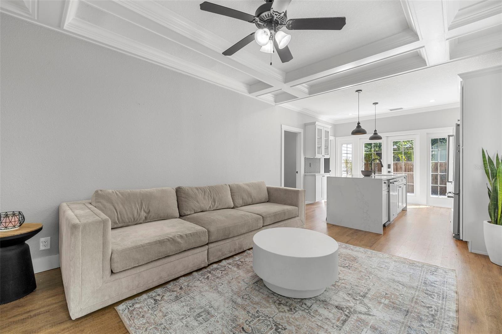 554 6TH AVE N, ST PETERSBURG, FL, 33701
