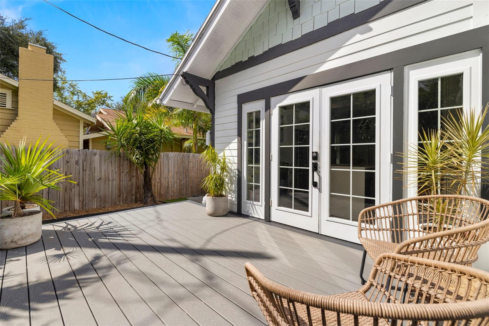 554 6TH AVE N, ST PETERSBURG, FL, 33701